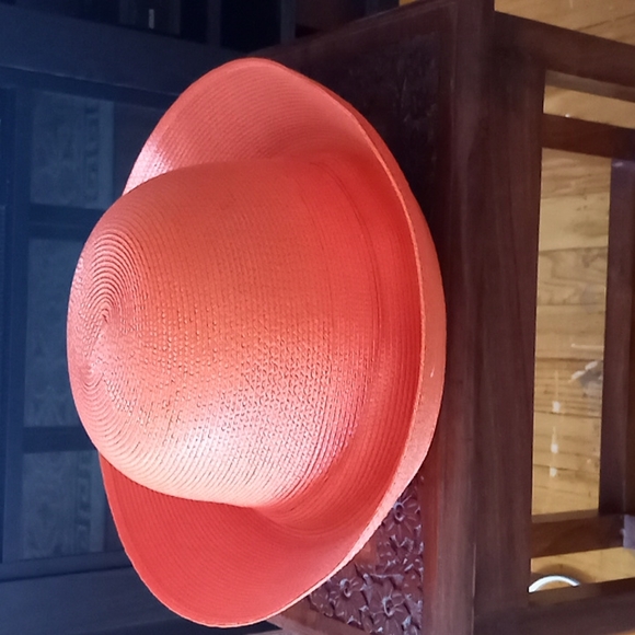 Straw hat - Picture 2 of 4